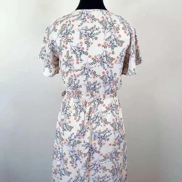 Sienna  Sky Floral Wrap Short Sleeve Dress - Picture 3 of 15